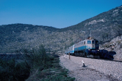 {short description of image}